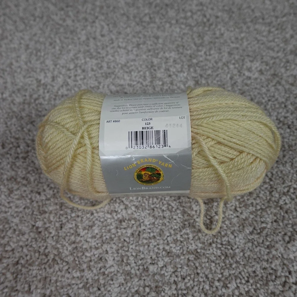 Lion Brand Vanna's Choice Yarn Beige 123 Medium 4 Acrylic 170 Yards 860-123‎